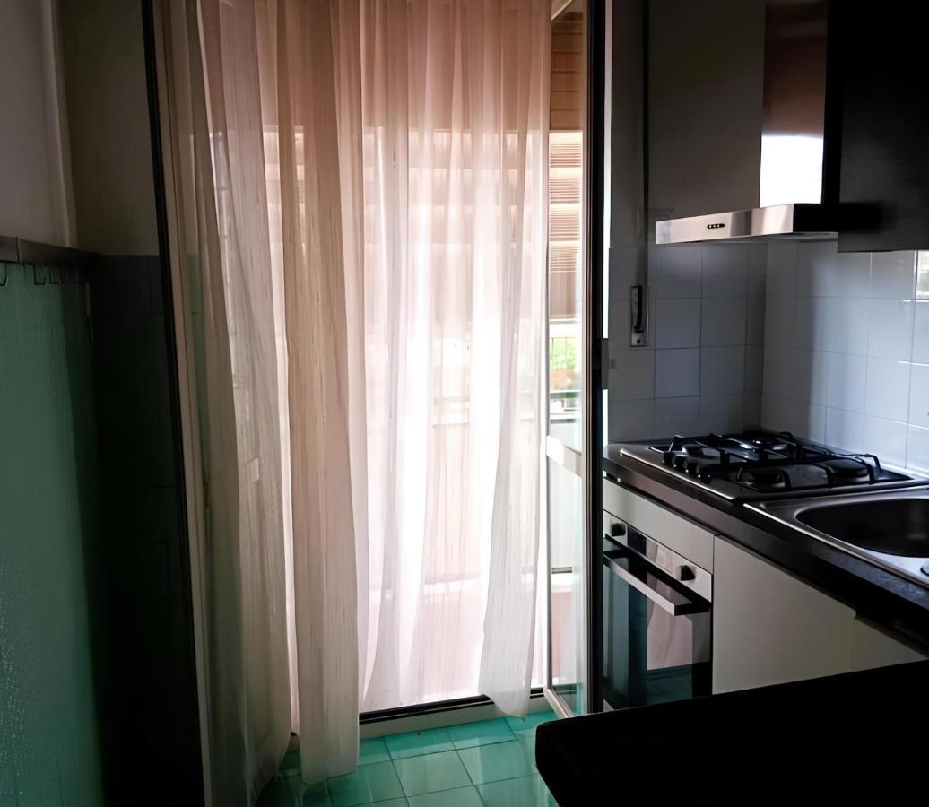 Apartamento Graziosa Casetta Vicino Alla Metro Roma